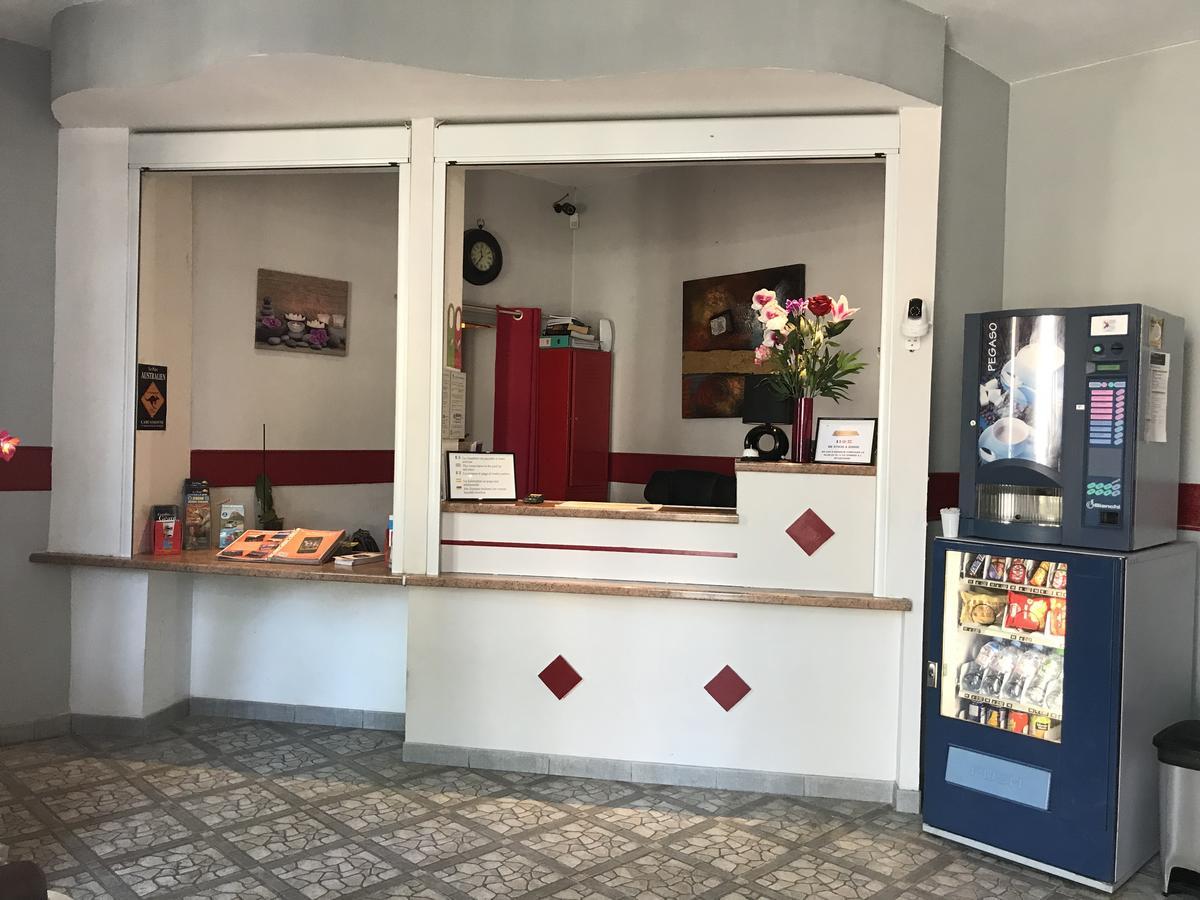 קרקסון Au Royal Hotel מראה חיצוני תמונה