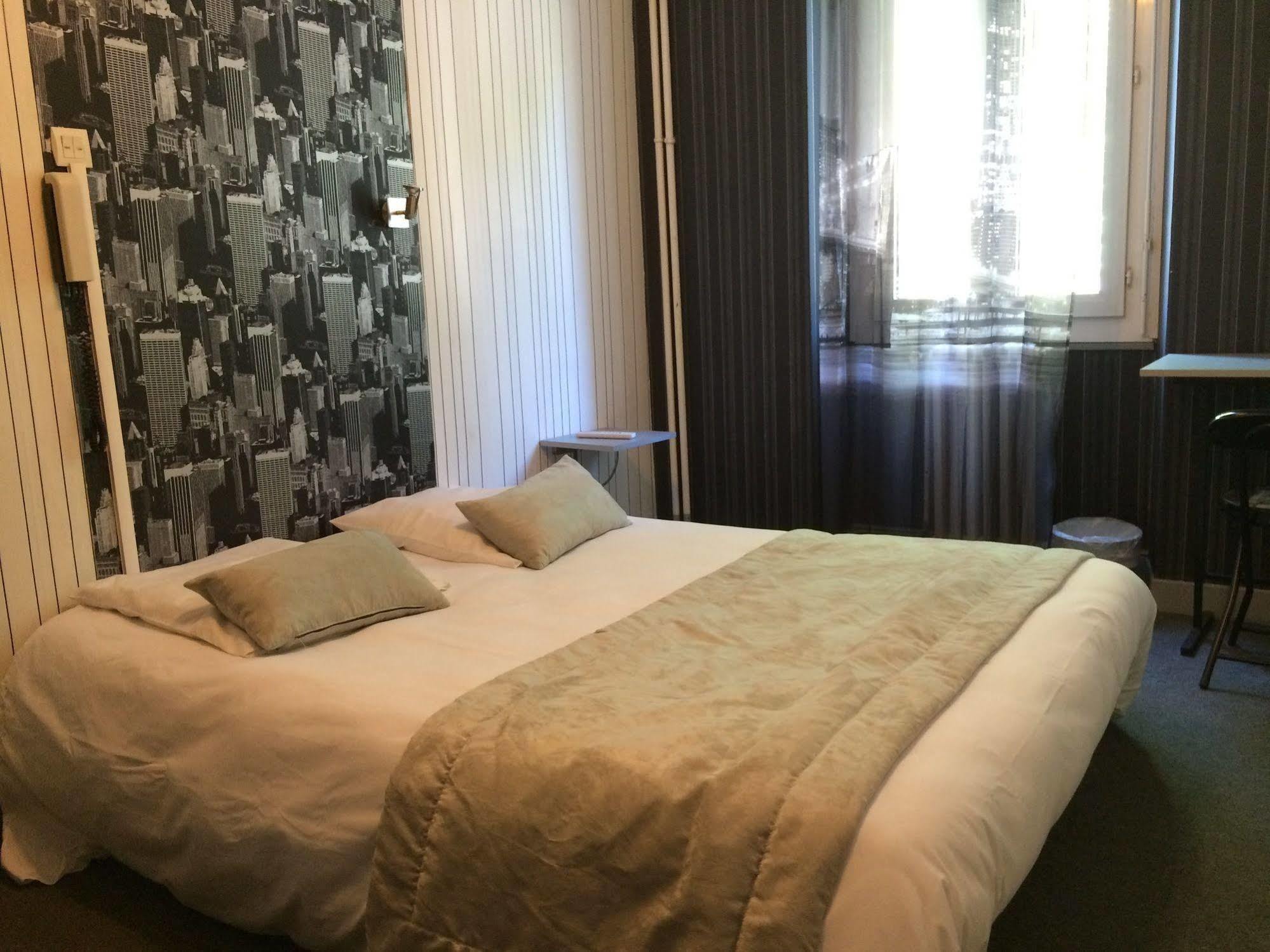 קרקסון Au Royal Hotel מראה חיצוני תמונה