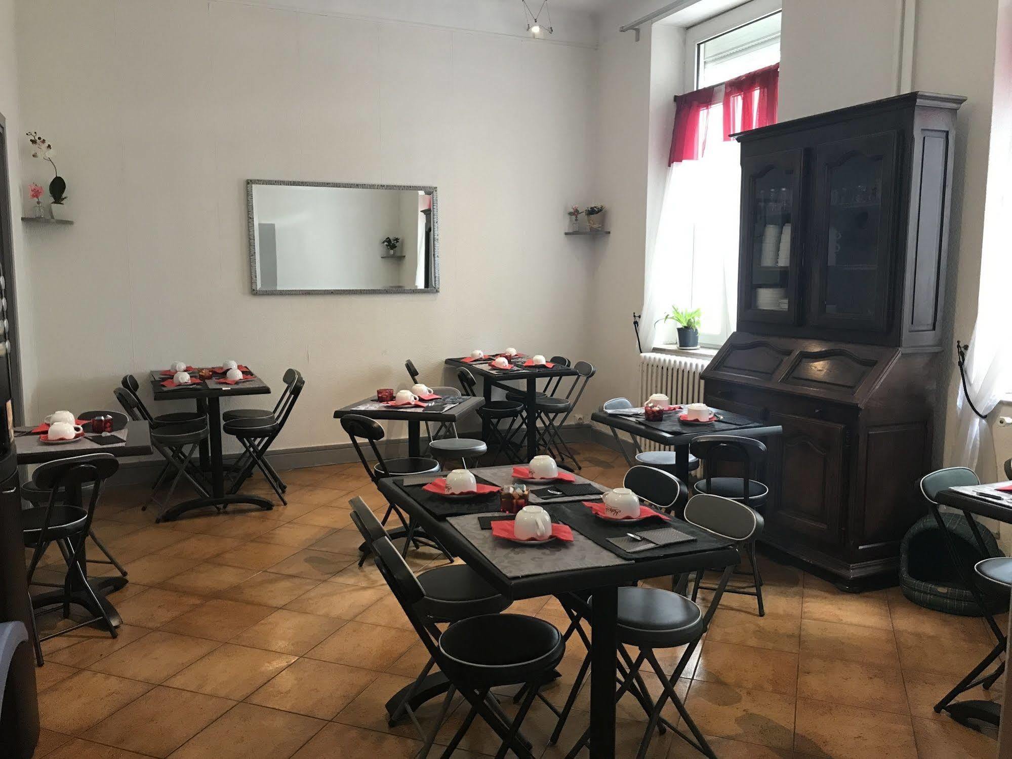 קרקסון Au Royal Hotel מראה חיצוני תמונה